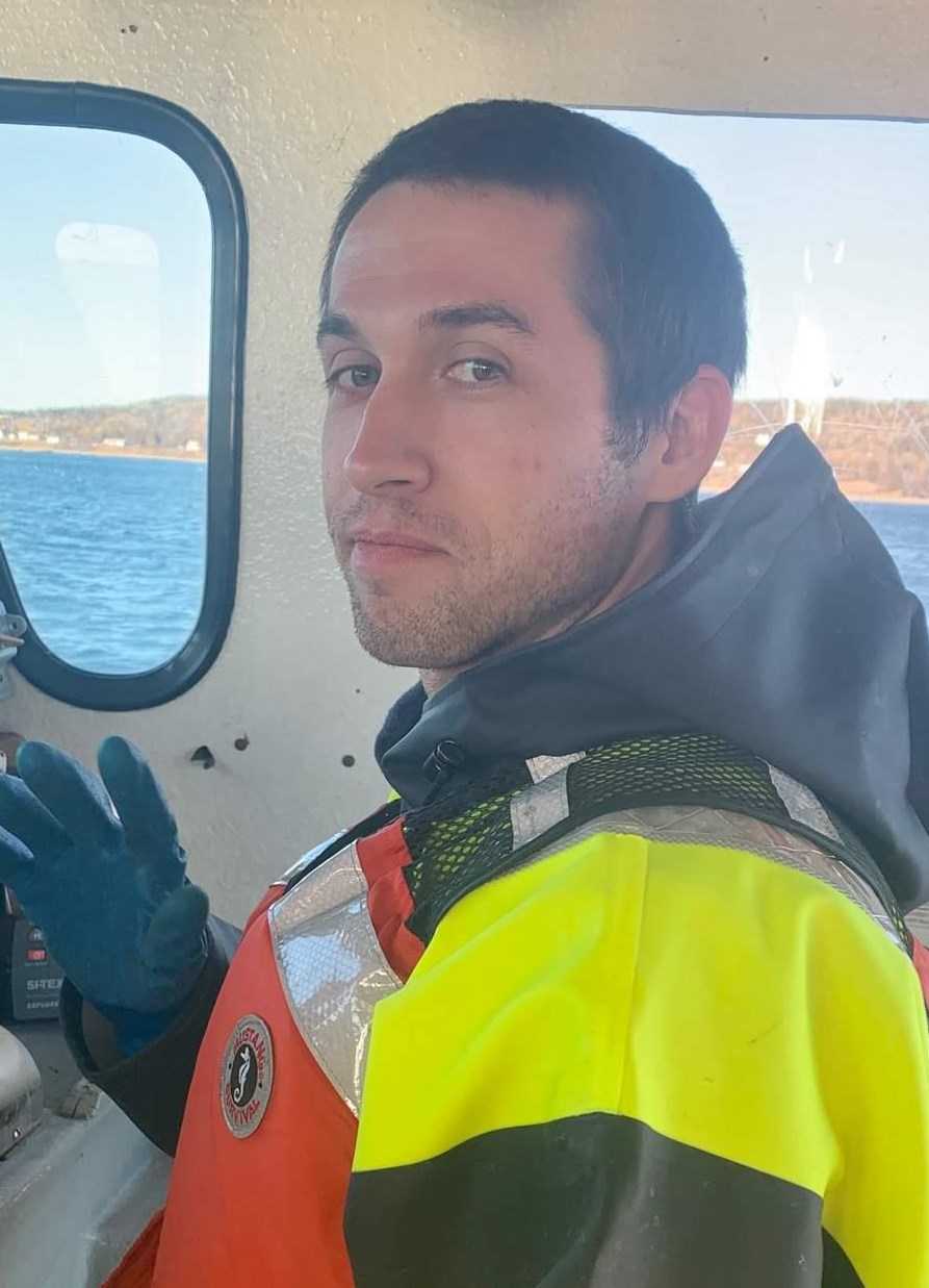 Africano Arzate Chris+t, soy de ﻿Aragon, ciudad Zaragoza, tengo 35 años