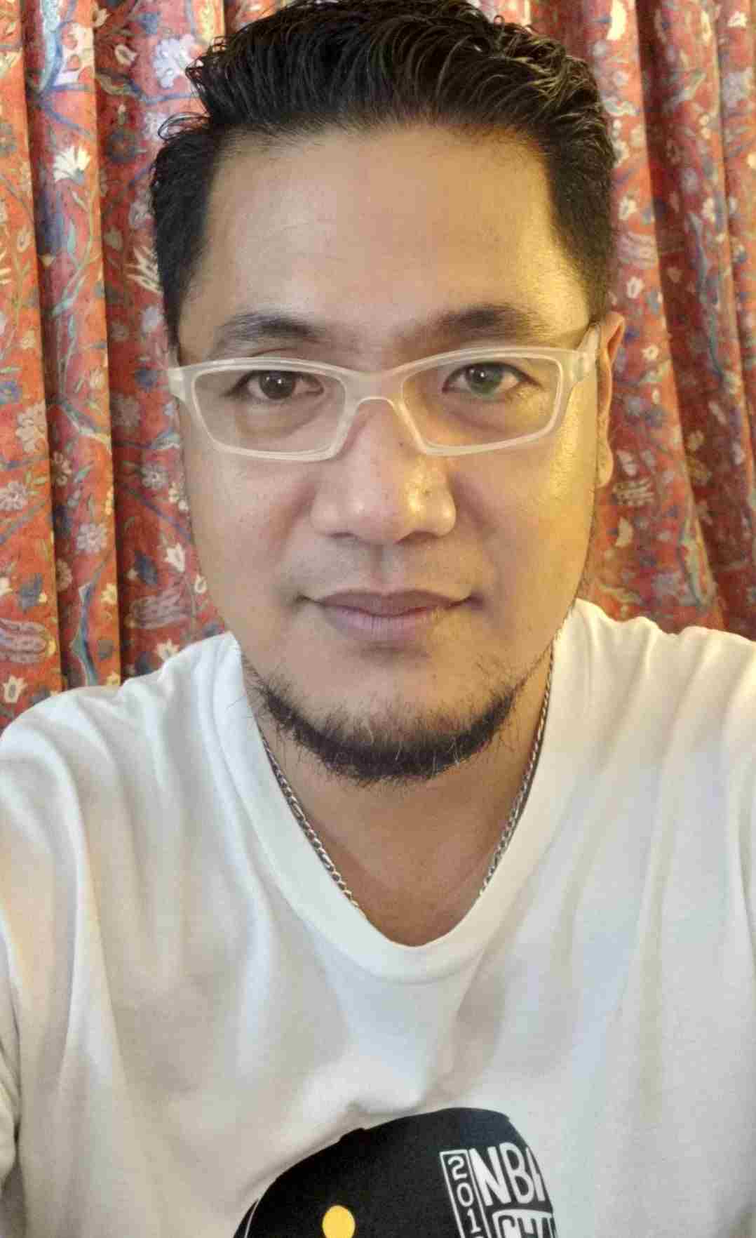 Soy Ale Benitez o rexter, tengo 38 años, soy de ﻿Aragon, ciudad Zaragoza