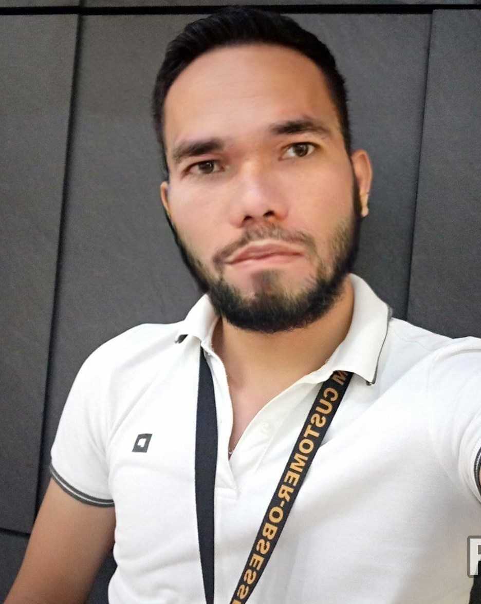 Blas Ángeles, apodo funboy, 28 años, soy de Galicia, ciudad Vilagarcía de Arousa