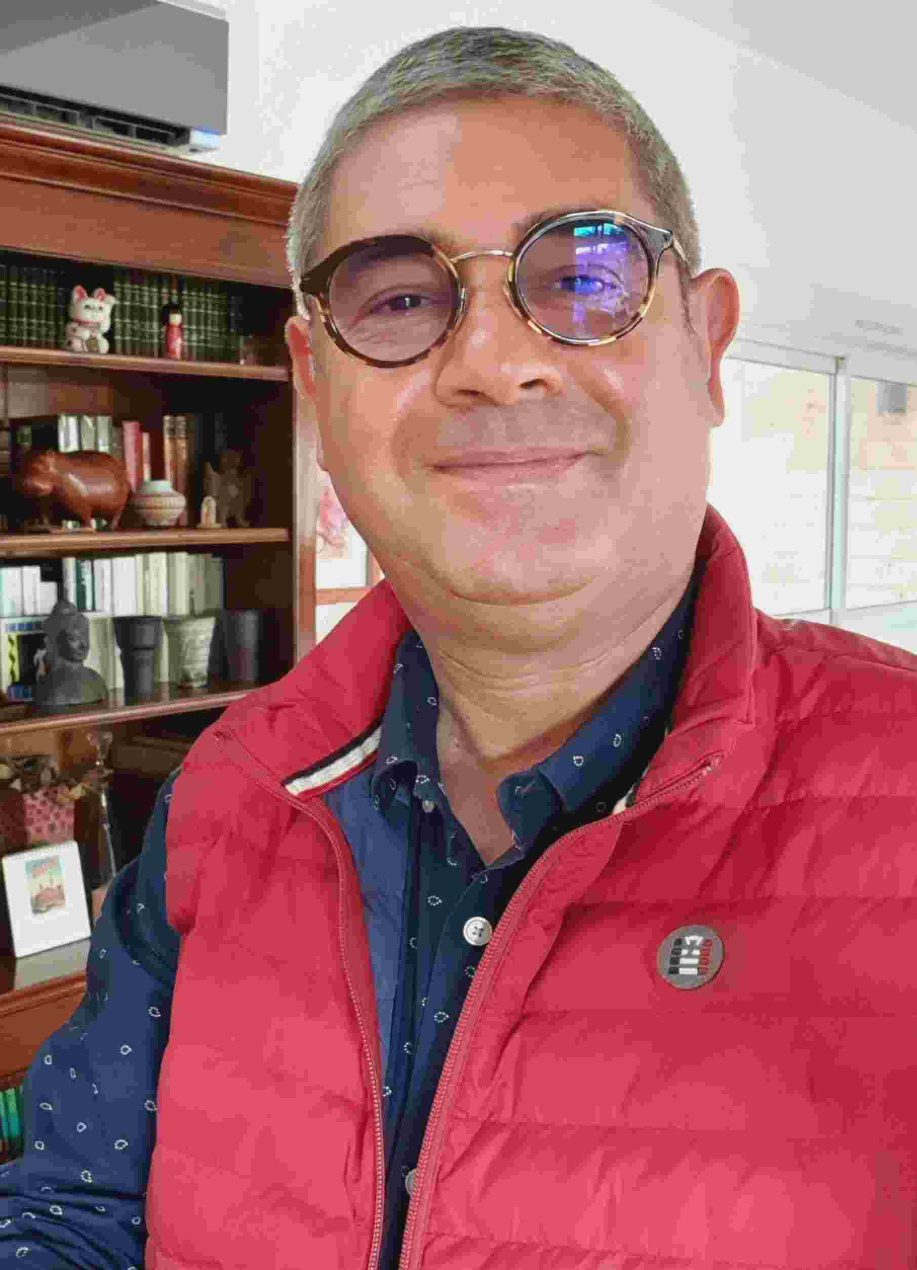 Dédalo Walker reymond123, soy de Andalusia, ciudad El Puerto de Santa María, tengo 57 años