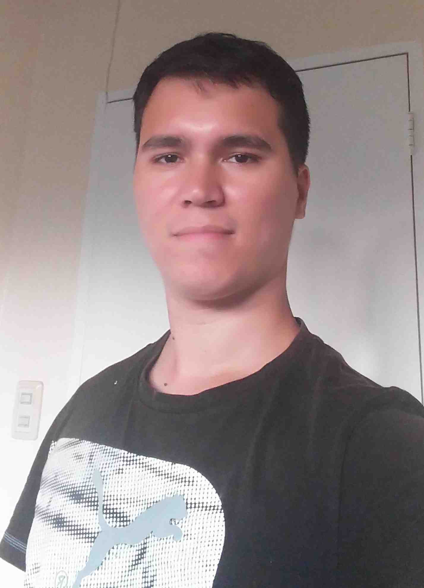 Elmer Gonsalez, apodo Junior+Thet, 32 años, soy de Extremadura, ciudad Plasencia