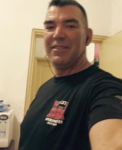 Soy Huayun Manzo o Hans+Bjorkman, tengo 55 años, soy de ﻿Aragon, ciudad Zaragoza