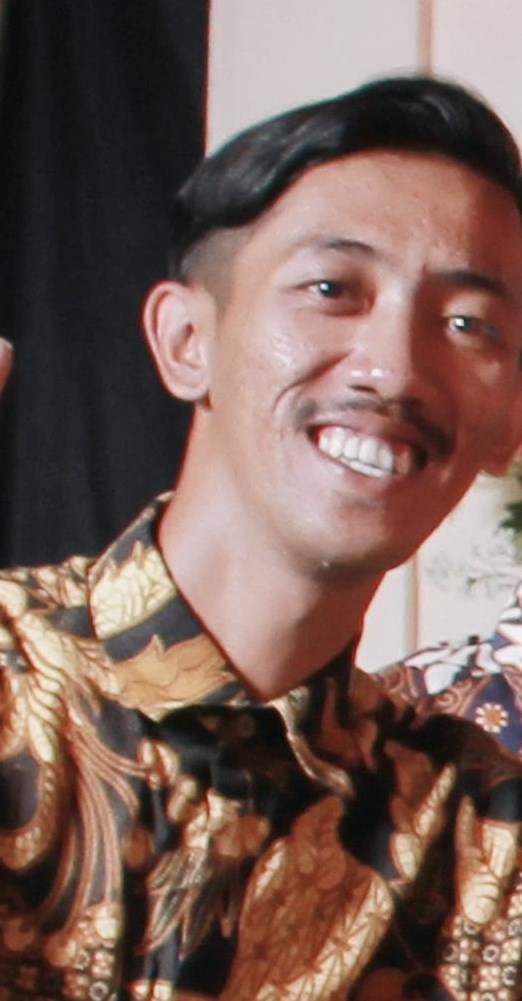 Huechu Casas RYMNDLBNA, soy de ﻿Aragon, ciudad Zaragoza, tengo 21 años