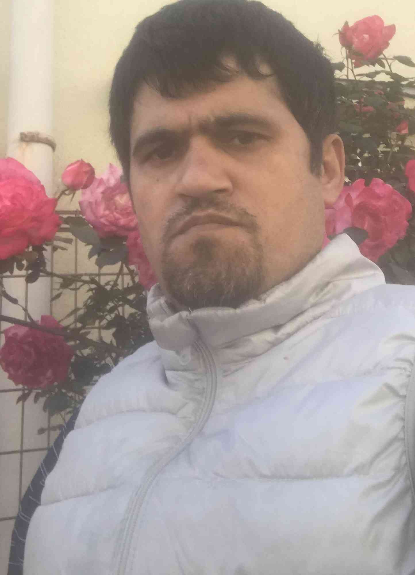 Soy Lisardo Puentes o mojoou812, tengo 41 años, soy de ﻿Aragon, ciudad Zaragoza