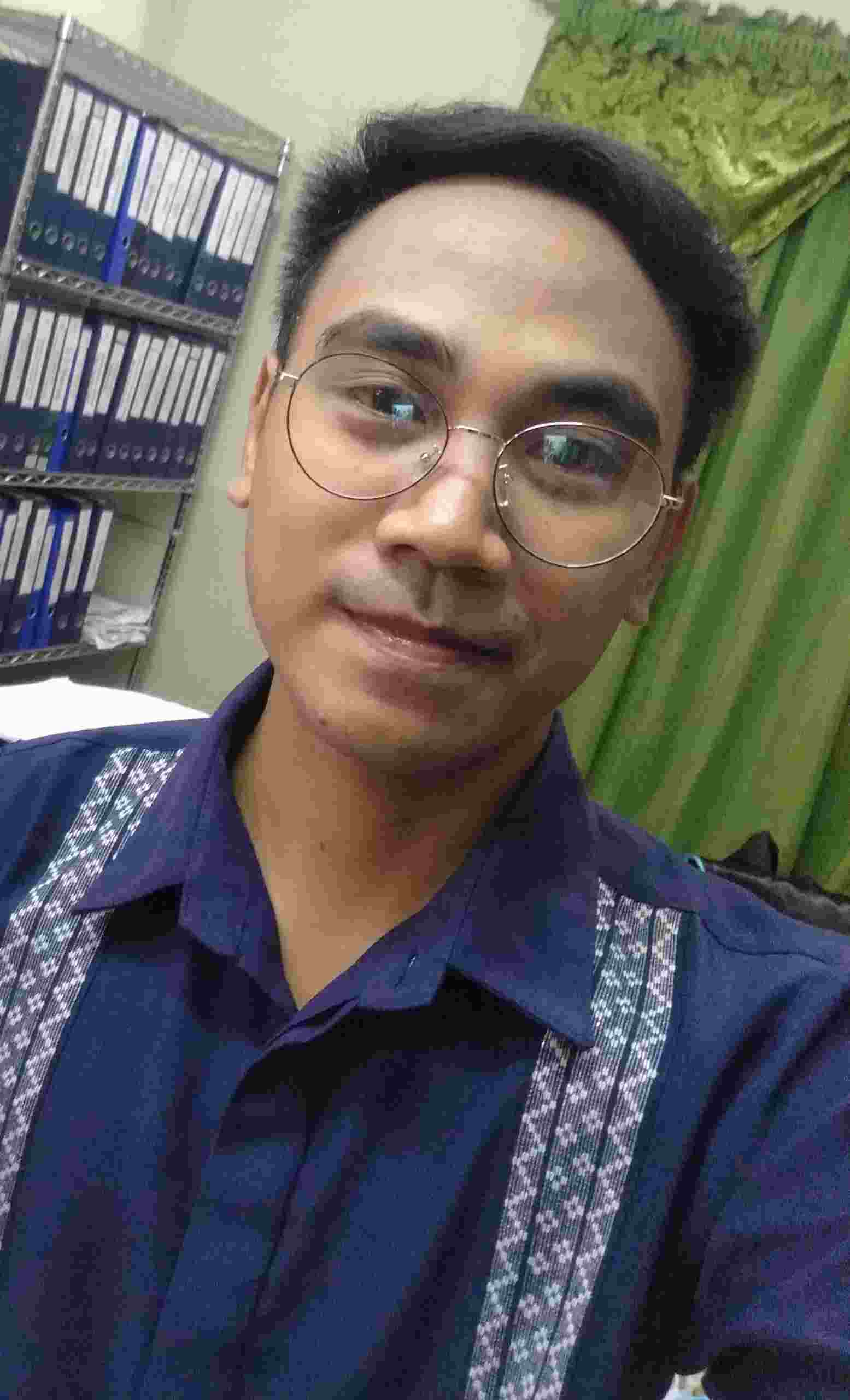 Soy Otoniel Díaz o lloydguerrero, tengo 26 años, soy de ﻿Aragon, ciudad Zaragoza