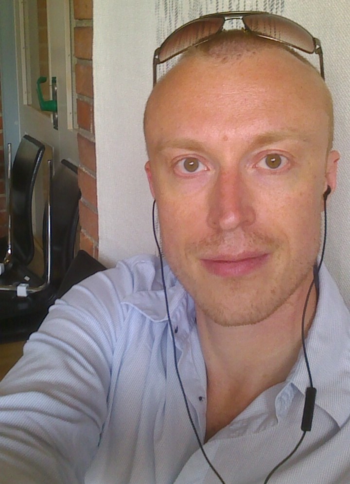 Soy Otoniel Dueñas o drickrey, tengo 44 años, soy de ﻿Aragon, ciudad Zaragoza