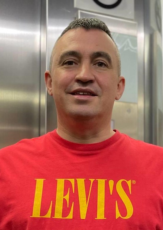 Pelayo Bazan, apodo atomu, 46 años, soy de Castile–León, ciudad Ponferrada