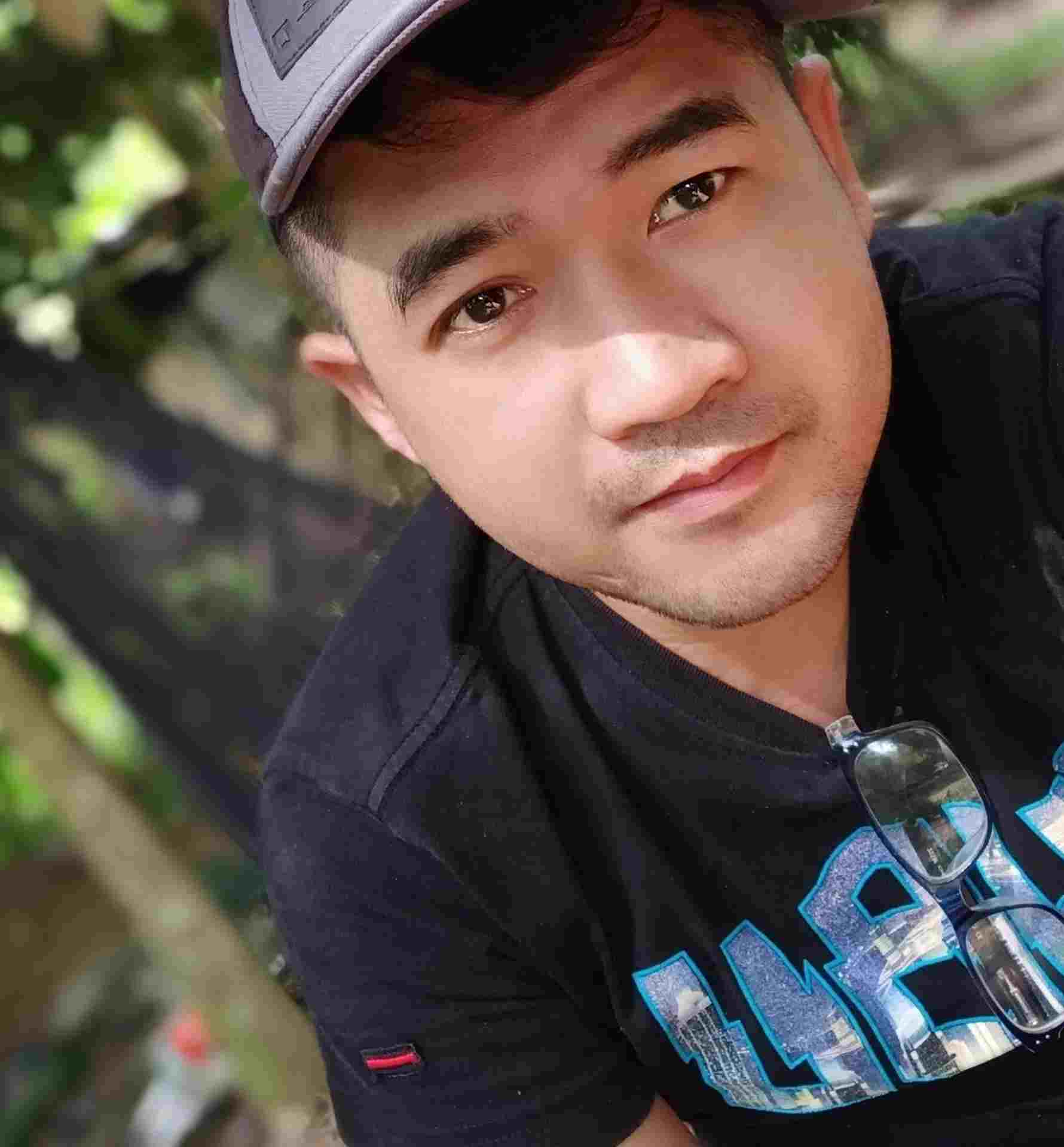 Soy Petrarca Bahena o lav11, tengo 33 años, soy de ﻿Aragon, ciudad Zaragoza